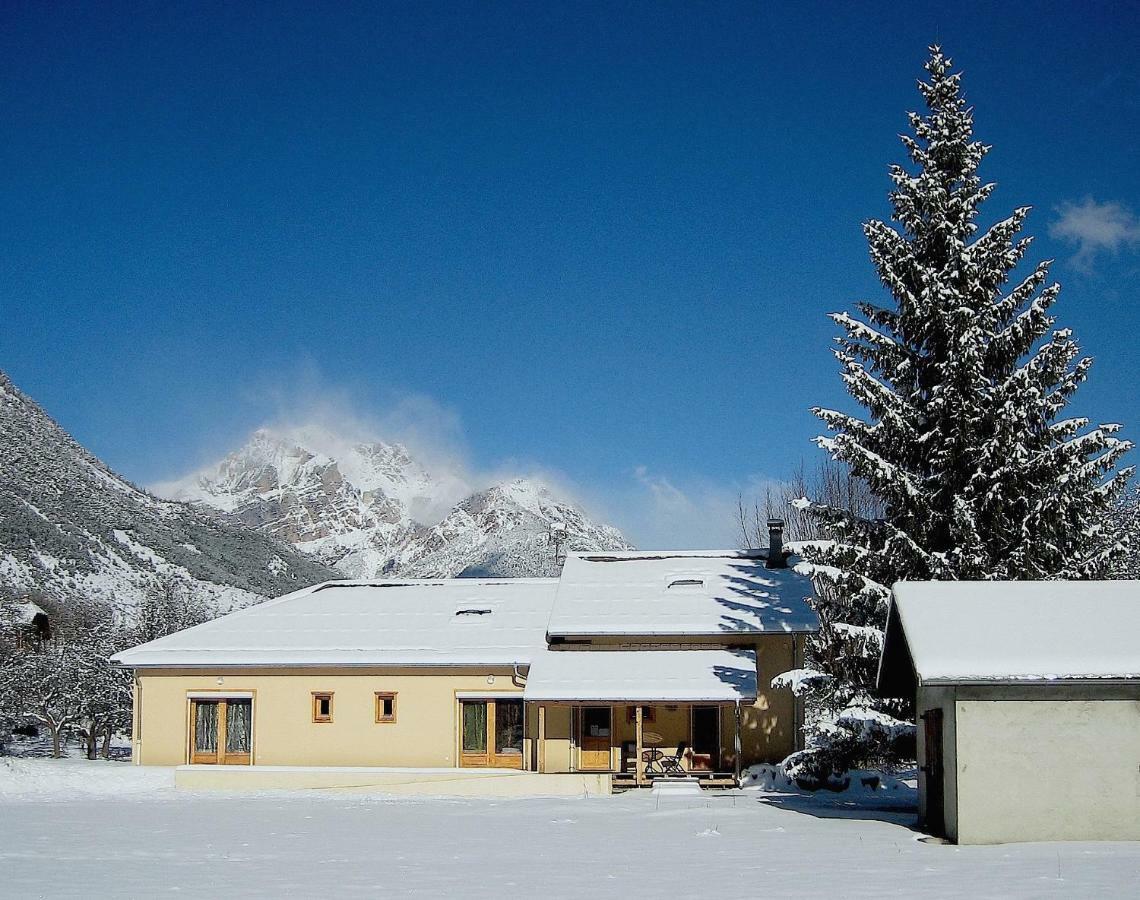 Chambres D'Hotes La Pierre D'Oran LʼArgentière-la-Bessée Dış mekan fotoğraf