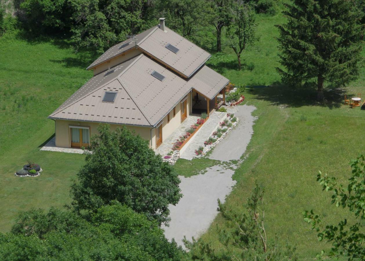 Chambres D'Hotes La Pierre D'Oran LʼArgentière-la-Bessée Dış mekan fotoğraf